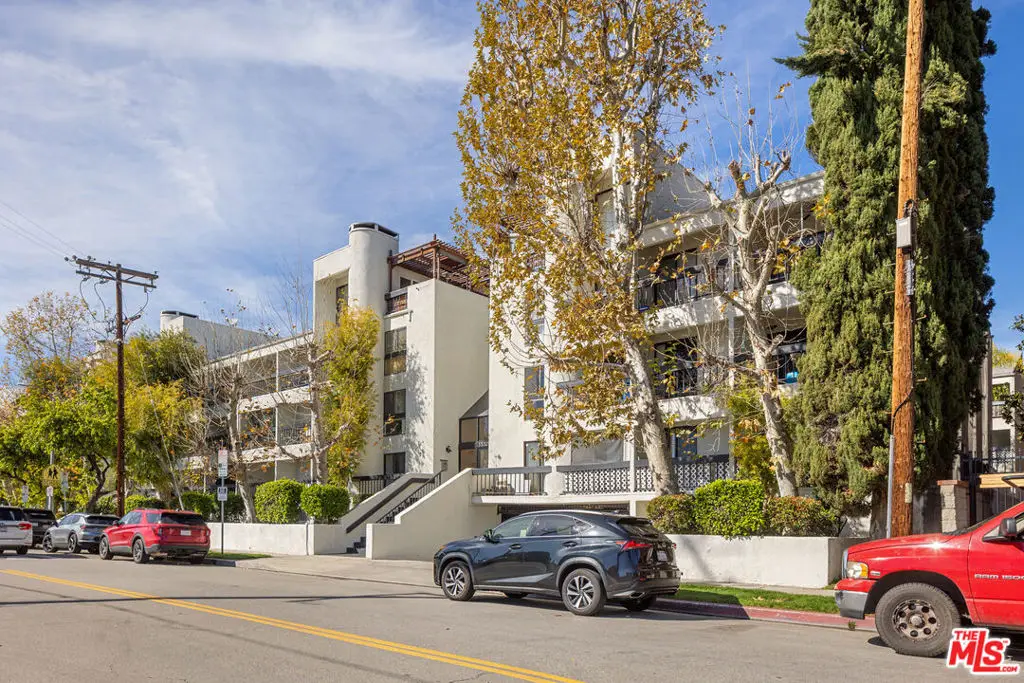 15325 Magnolia Boulevard #108, Sherman Oaks, CA 91403 - #1