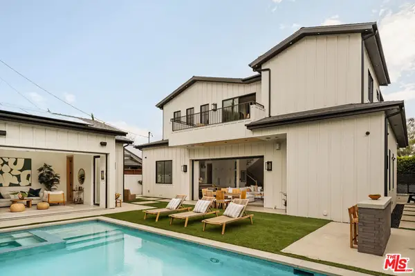 5003 Mammoth Avenue, Sherman Oaks, CA 91423