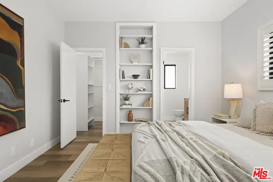 1049 16th Street #5, Santa Monica, CA 90403 - #2