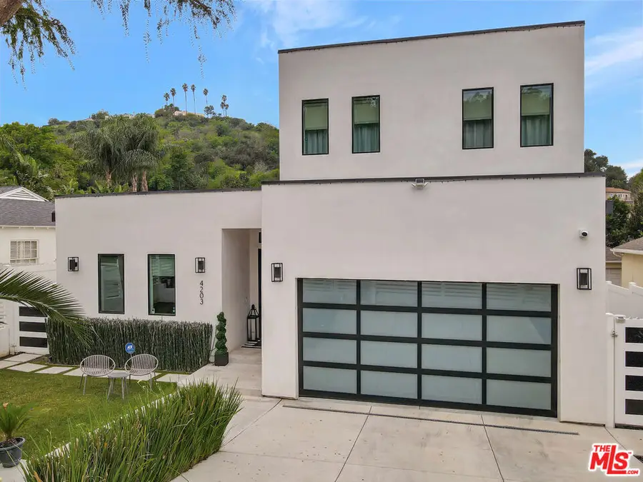 4203 Saugus Avenue, Sherman Oaks, CA 91403 - #2