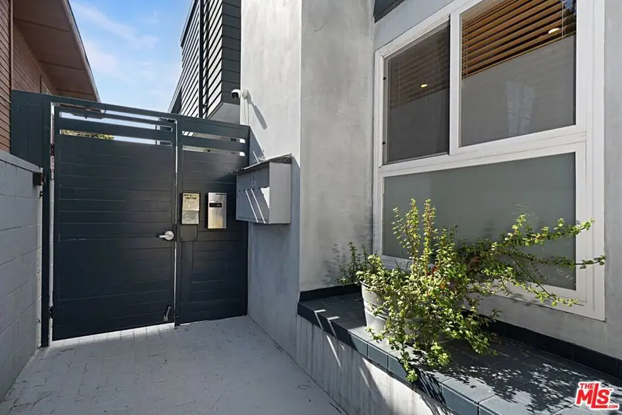 1228 18th Street #D, Santa Monica, CA 90404 - #2