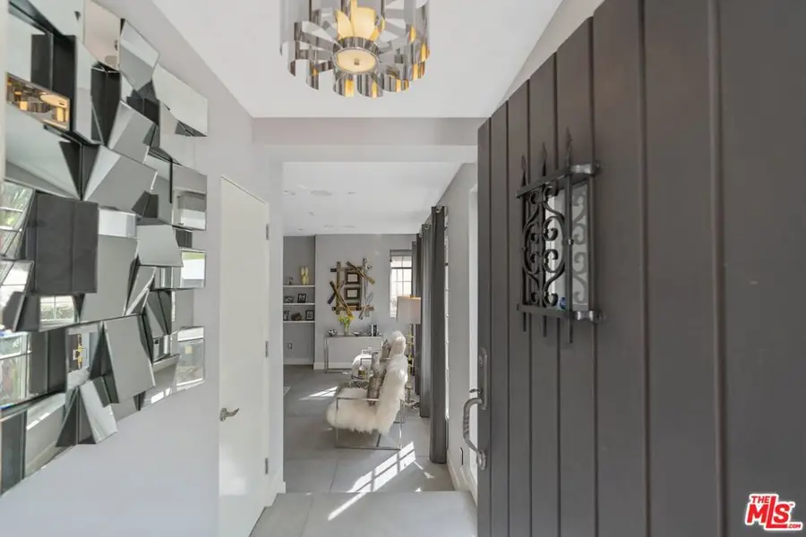 1250 N Harper Avenue #302, Los Angeles, CA 90046 - #3