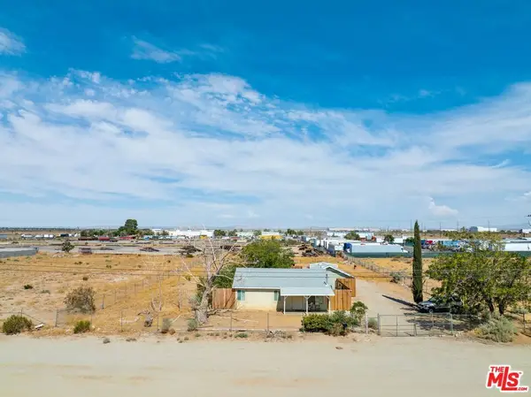 42104 6th Street, Lancaster, CA 93535