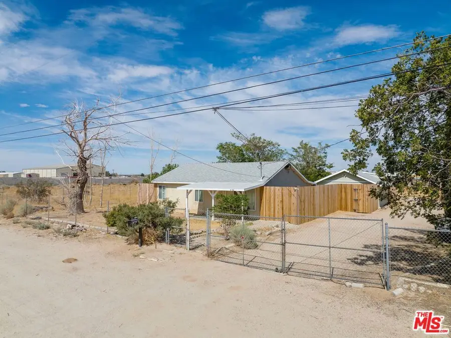 42104 6th Street, Lancaster, CA 93535 - #2