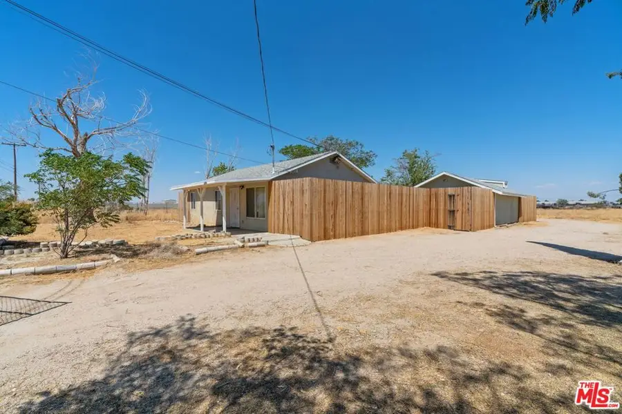 42104 6th Street, Lancaster, CA 93535 - #3