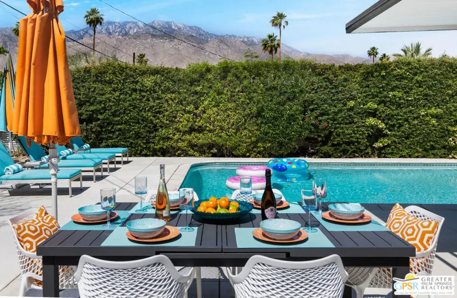 221 N Farrell Drive, Palm Springs, CA 92262 - #2