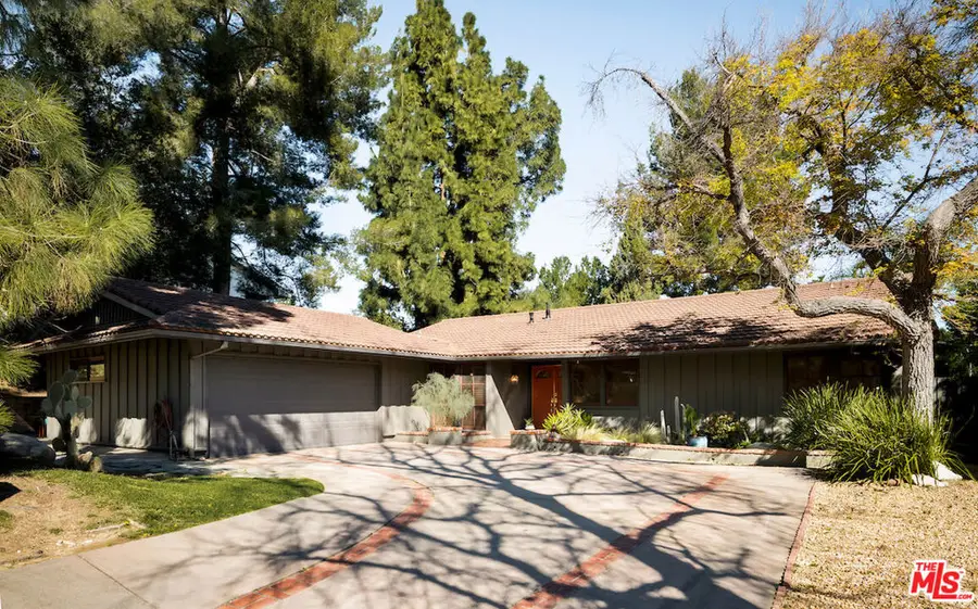 21825 Ambar Drive, Woodland Hills, CA 91364 - #2