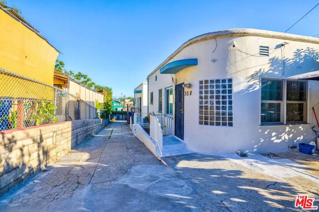 308 E Edgeware Road, Los Angeles, CA 90026 - #1