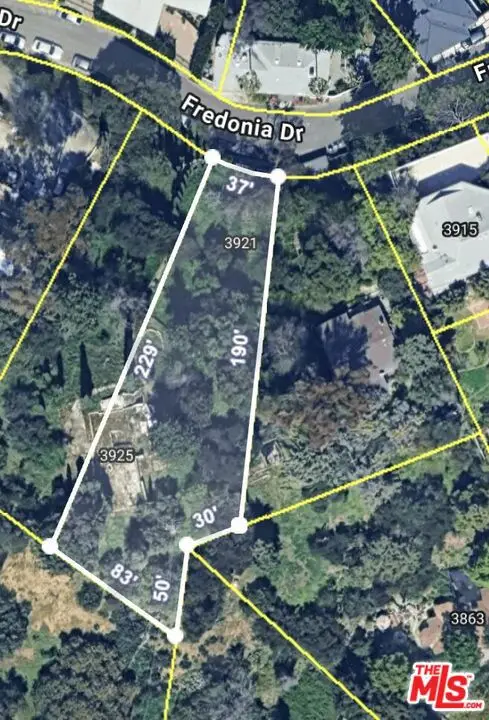 3925 Fredonia Drive, Los Angeles, CA 90068