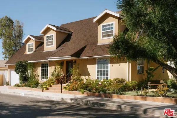 5741 Rolling Road, Woodland Hills, CA 91367