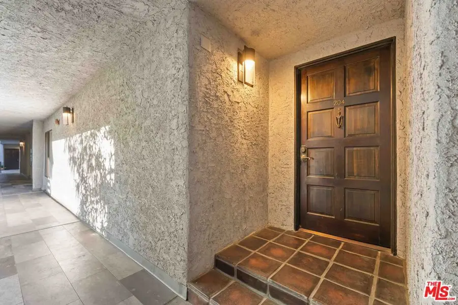 11706 Montana Avenue #204, Los Angeles, CA 90049 - #3