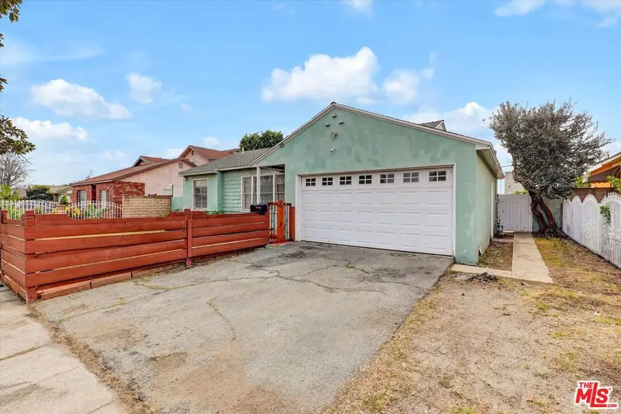 8759 Snowden Avenue, Arleta, CA 91331 - #3