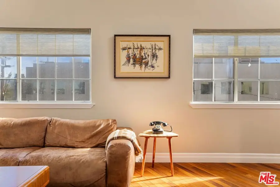 10824 Bloomfield Street #304, North Hollywood, CA 91602 - #3