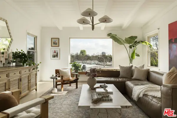 3297 Granville Avenue, Los Angeles, CA 90066