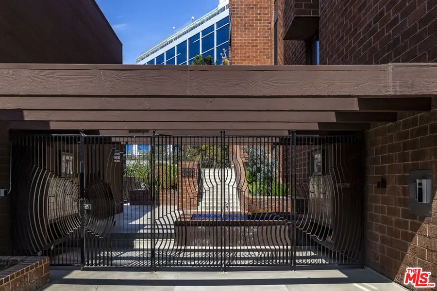 1033 Carol Drive #T3, Los Angeles, CA 90069 - #2