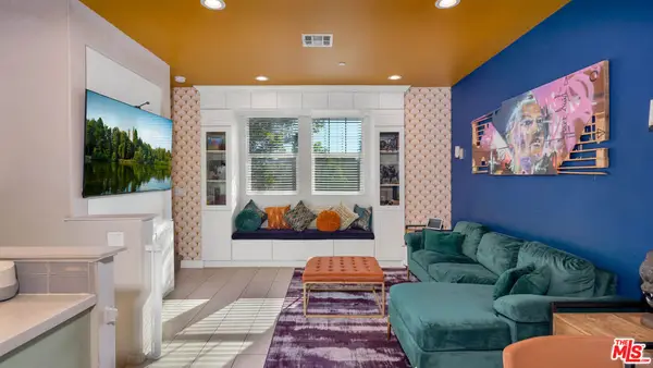 14104 W Chapparel Lane, Van Nuys, CA 91405