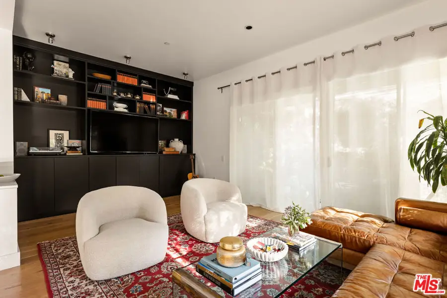 1200 N Sweetzer Avenue #1, Los Angeles, CA 90069 - #3