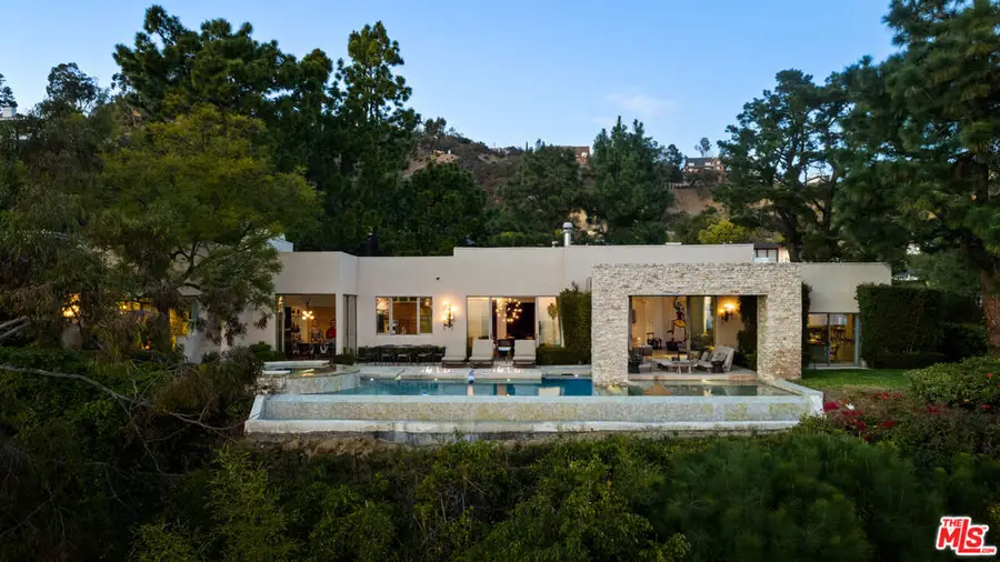 9240 Swallow Drive, West Hollywood, CA 90069 - #2