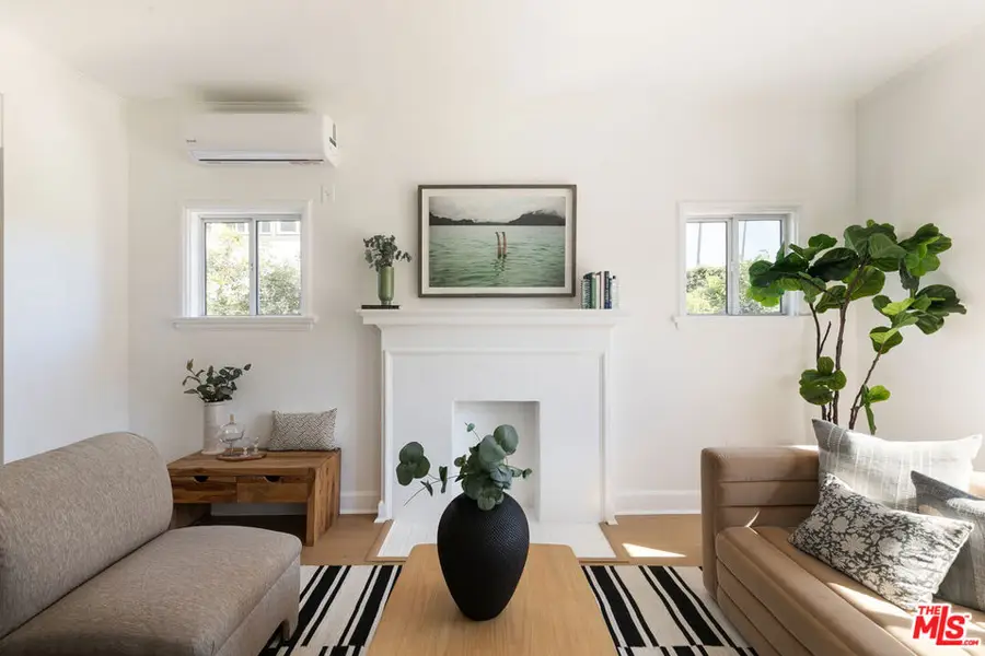 1221 5th Avenue #2, Los Angeles, CA 90019 - #3