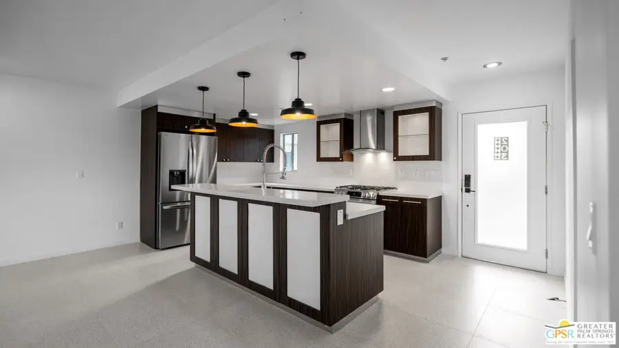 588 E San Lorenzo Road #203, Palm Springs, CA 92264 - #3