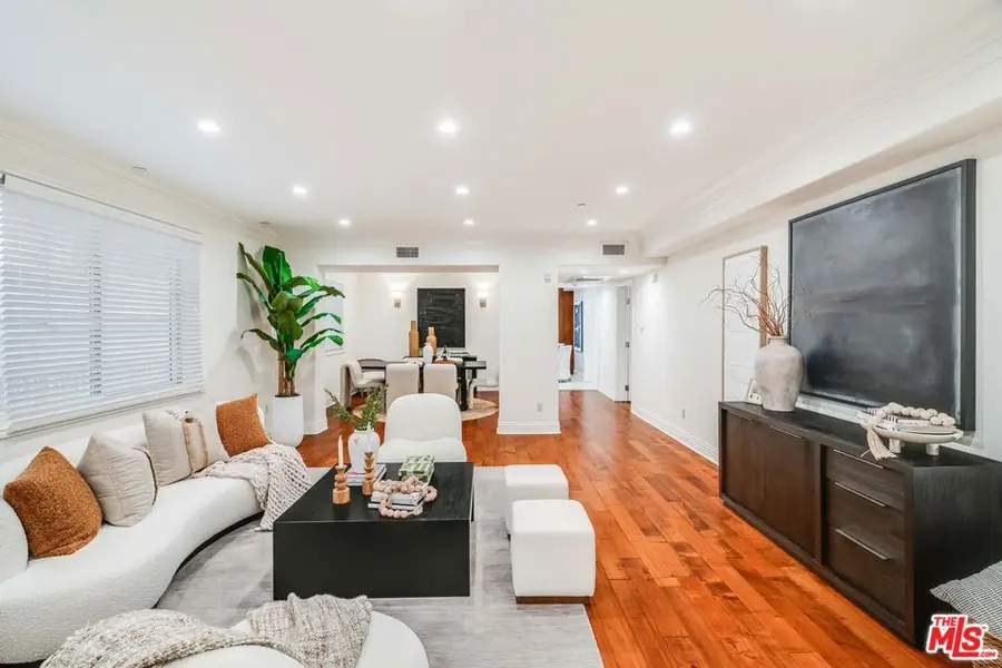 11749 Goshen Avenue #402, Los Angeles, CA 90049 - #2