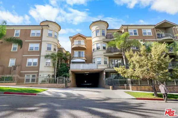 917 S New Hampshire Avenue #202, Los Angeles, CA 90006