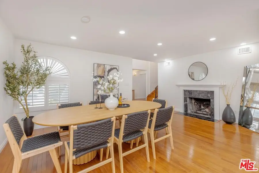 12118 Viewcrest Road, Studio City, CA 91604 - #3