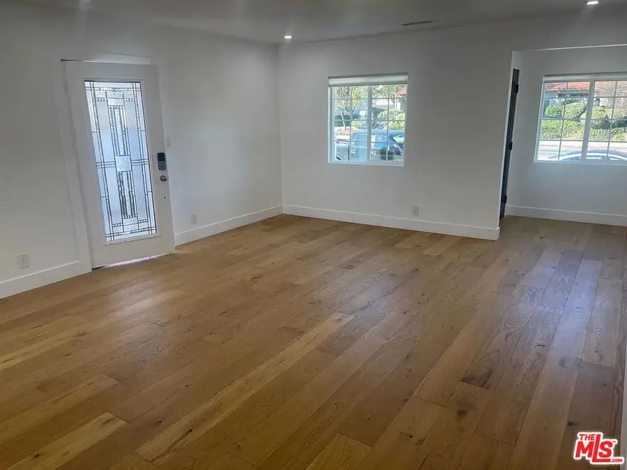 6036 Lindley Avenue, Encino, CA 91316 - #3