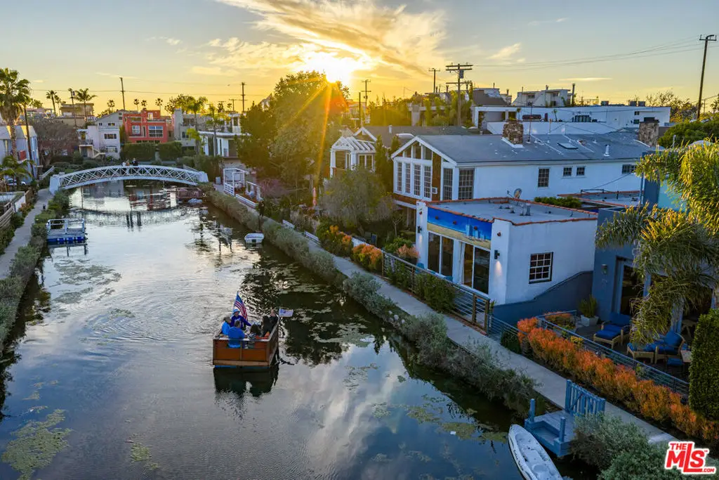 225 Carroll Canal, Venice, CA 90291 - #1