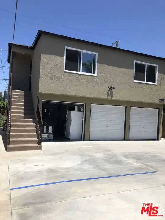 8639 Hervey Street, Los Angeles, CA 90034 - #2