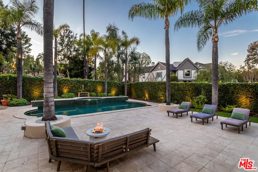 17230 Silver Lane, Encino, CA 91316 - #2