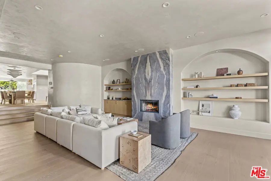 18 Voyage Street, Marina Del Rey, CA 90292 - #3