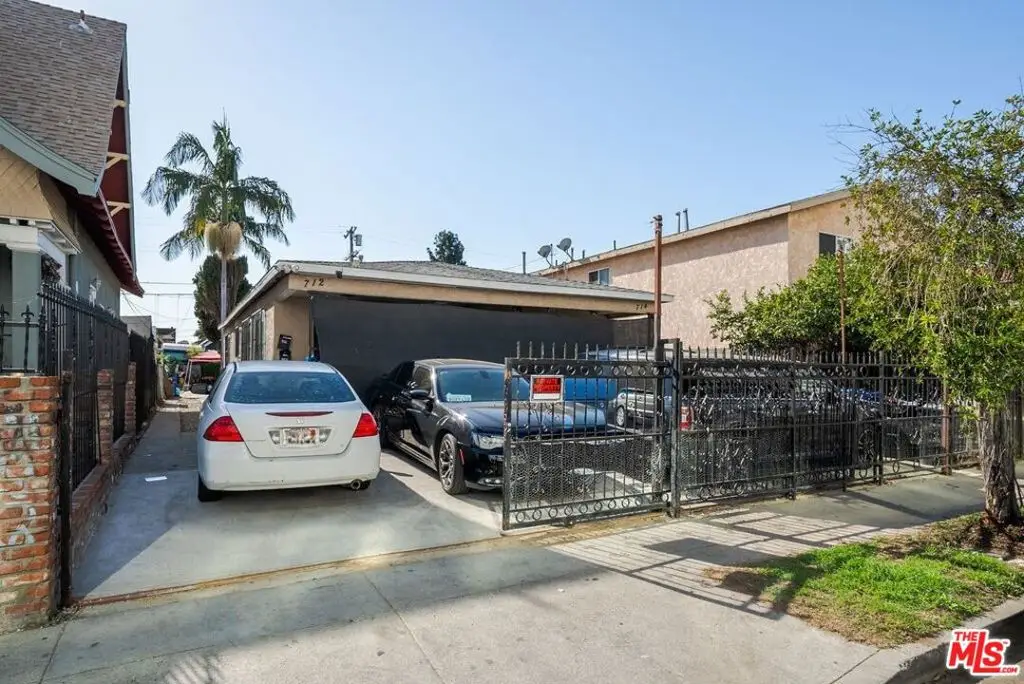 712 714 W 40th Place, Los Angeles, CA 90037 - #1