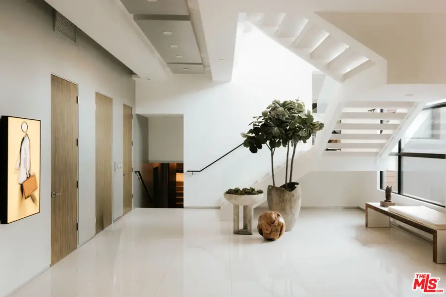 9852 San Circle, Beverly Hills, CA 90210 - #3