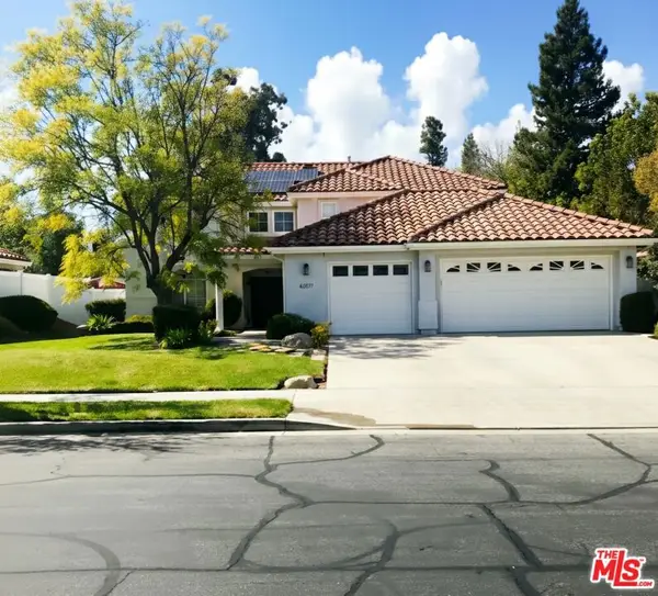 6221 Penfield Avenue, Woodland Hills, CA 91367