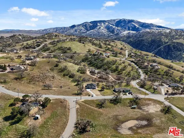30460 Horsethief Drive, Tehachapi, CA 93561