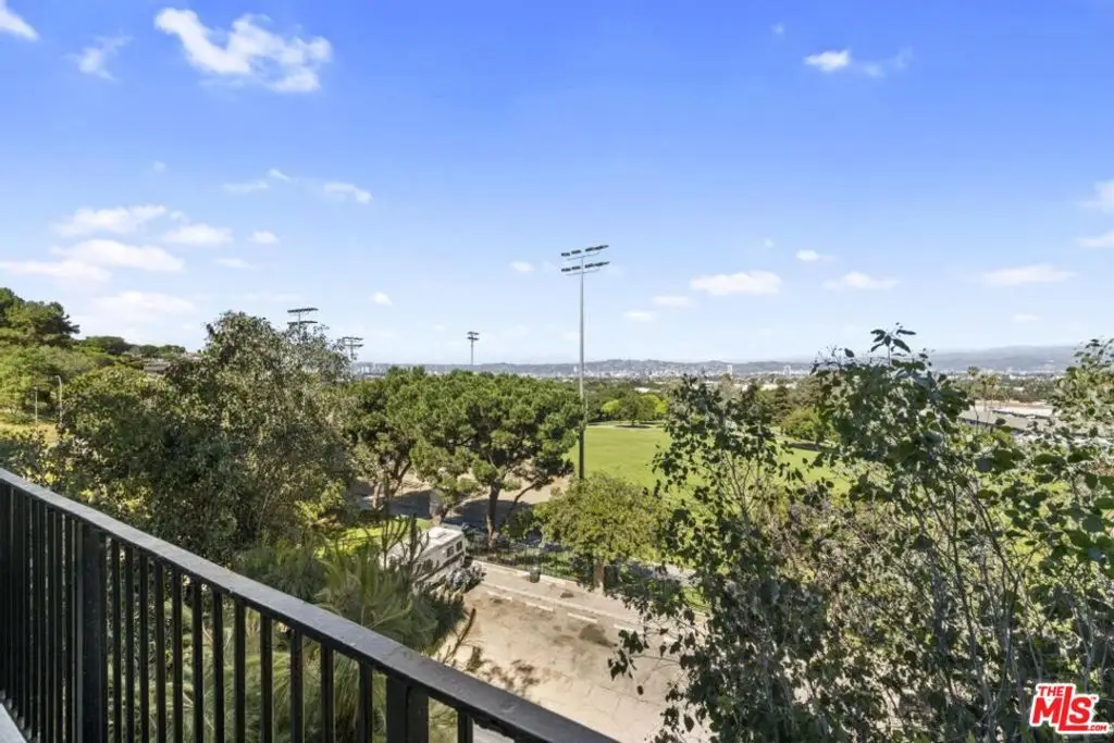 4749 Don Ricardo Drive, Los Angeles, CA 90008 - #1