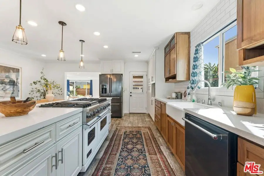 4832 W 123rd Place, Hawthorne, CA 90250 - #3