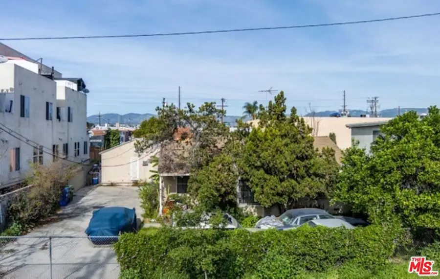 12009 Hart Street, North Hollywood, CA 91605 - #2