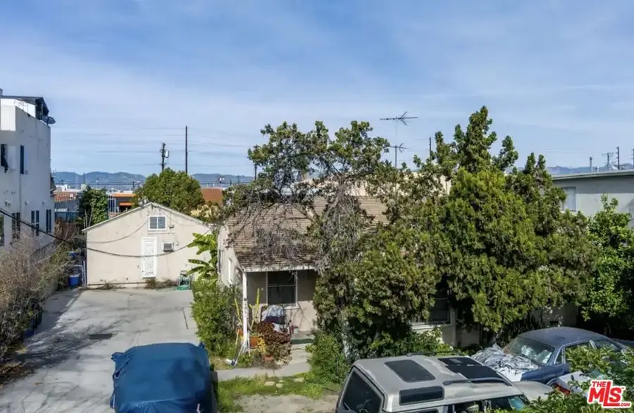 12009 Hart Street, North Hollywood, CA 91605 - #3