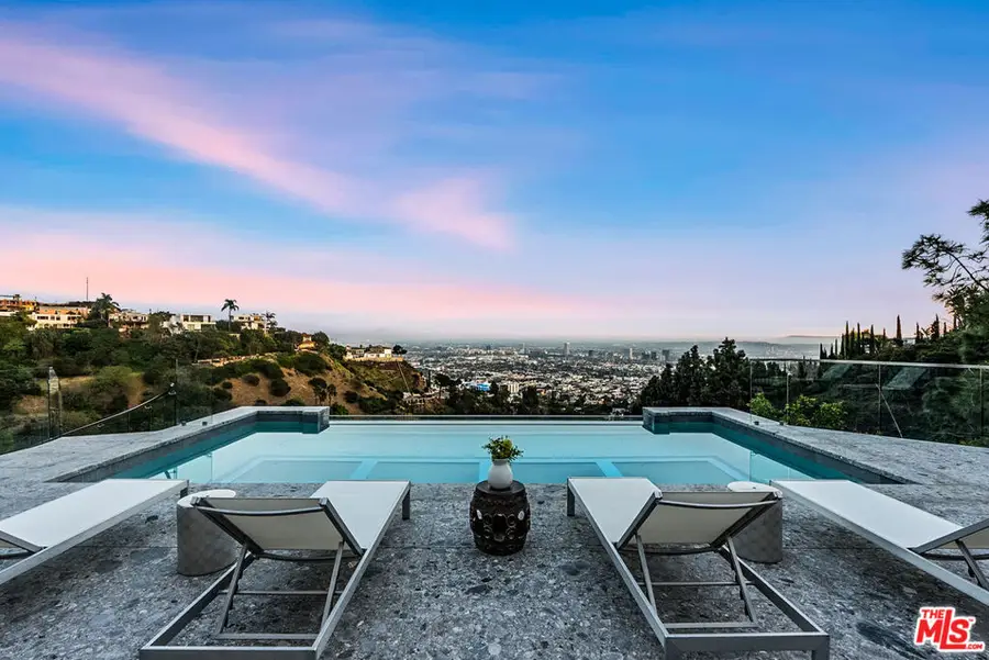 8854 Thrasher Avenue, West Hollywood, CA 90069 - #2