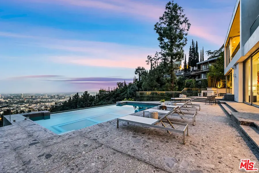 8854 Thrasher Avenue, West Hollywood, CA 90069 - #3