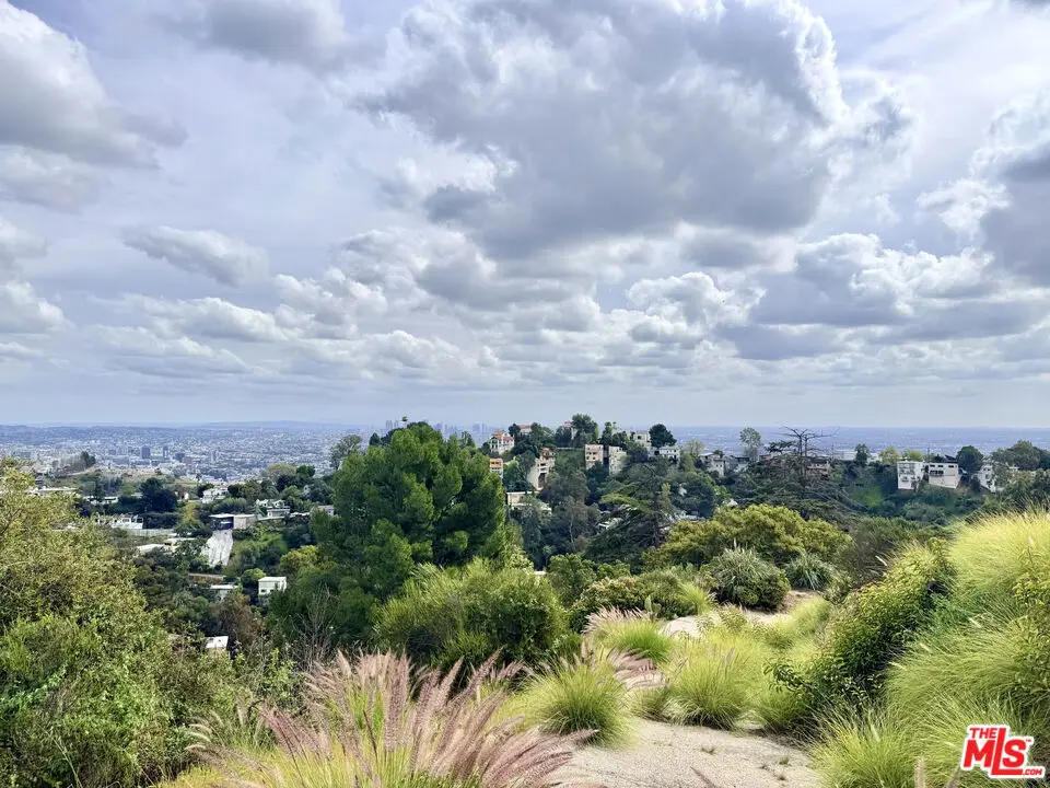 8468 Elusive Dr, Los Angeles, CA 90046 - #1