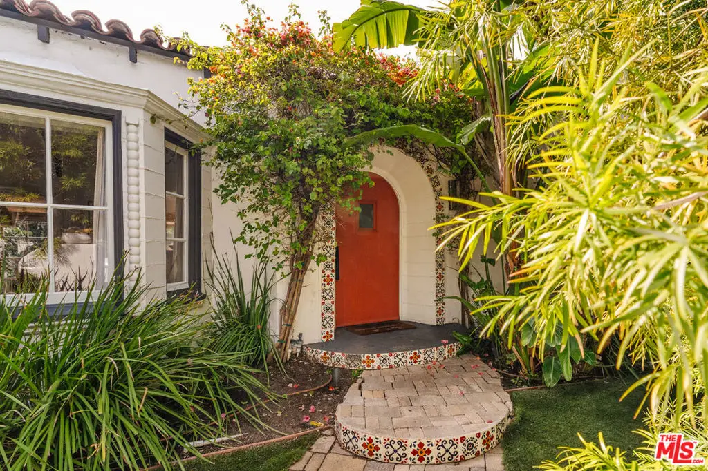 8260 Oakwood Avenue, Los Angeles, CA 90048 - #1