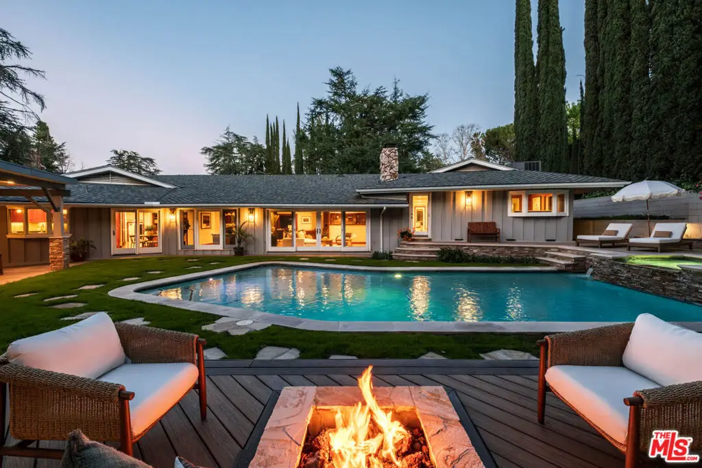 4975 Queen Florence Lane, Woodland Hills, CA 91364 - #1