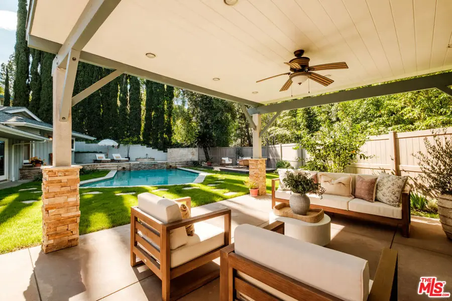 4975 Queen Florence Lane, Woodland Hills, CA 91364 - #3