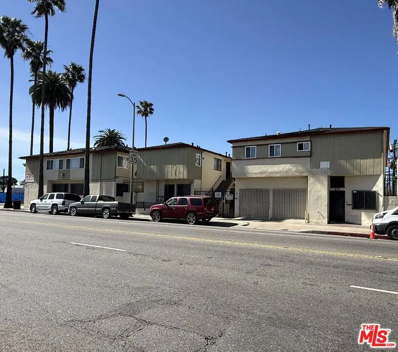 8317 - 25 S Western Avenue, Los Angeles, CA 90047 - #2