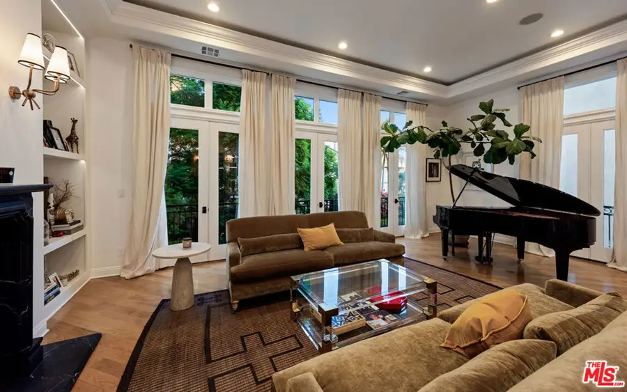 123 Channel Pointe Mall, Marina Del Rey, CA 90292 - #3