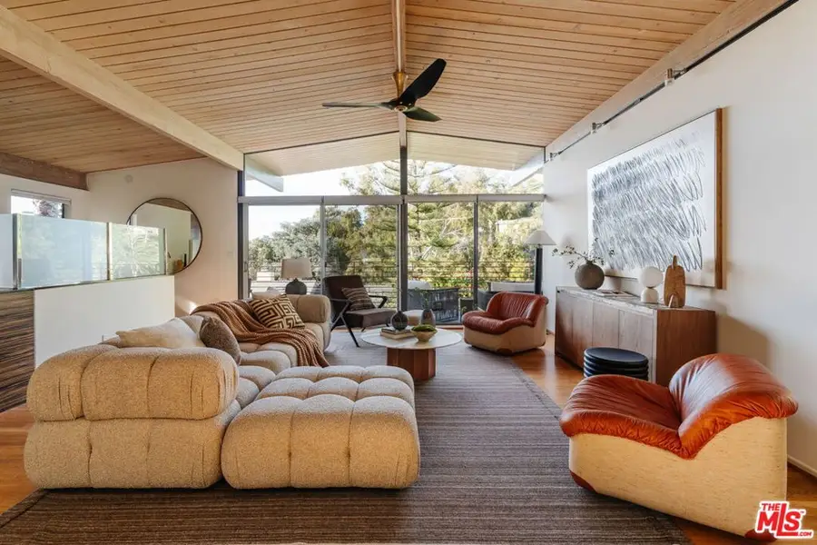 3688 Buena Park Drive, Studio City, CA 91604 - #3