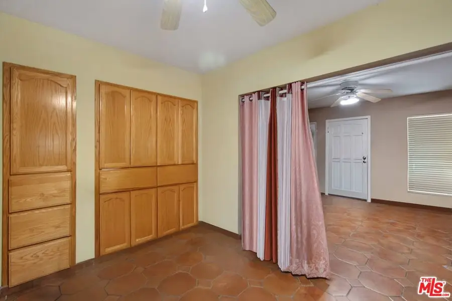 4713 Clinton Street, Los Angeles, CA 90004 - #3